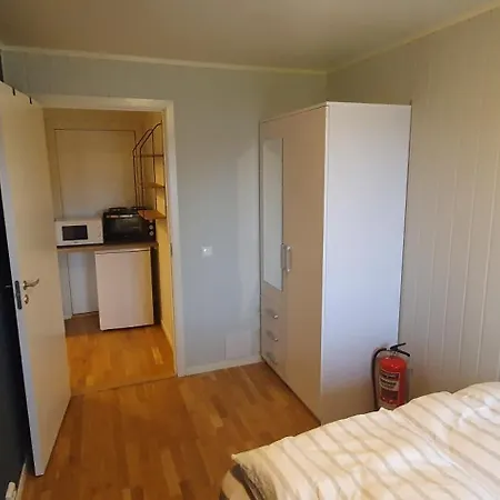 Flat On Kvaloya, Tromsoe Apartment Exterior photo